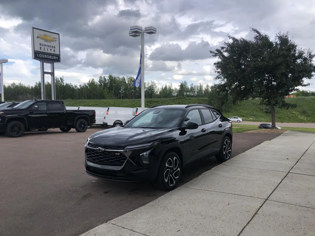 New 2026 Black Chevrolet Fwd 4dr 2rs image 4