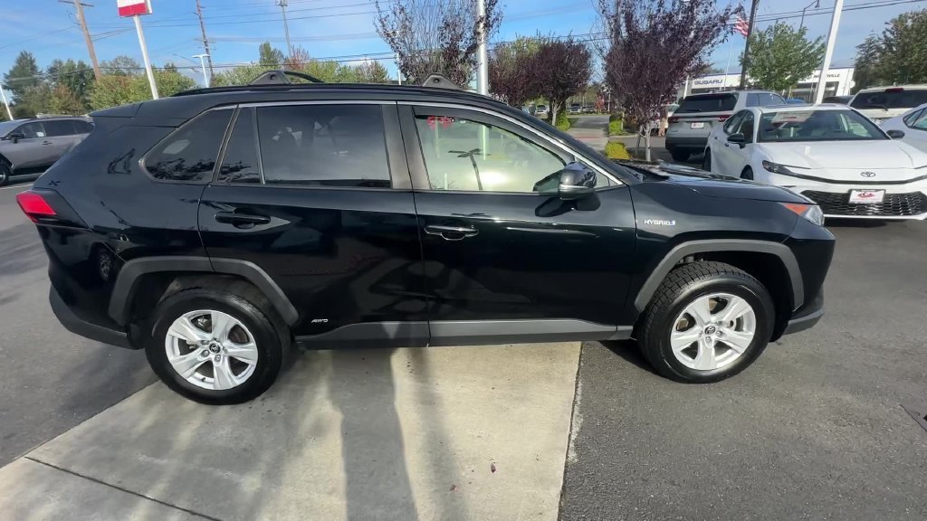 Used 2021 Midnight Black Metallic Toyota XLE image 34