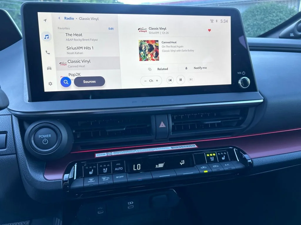 2026 Toyota Prius Plug-in Hybrid XSE Premium - Photo 18