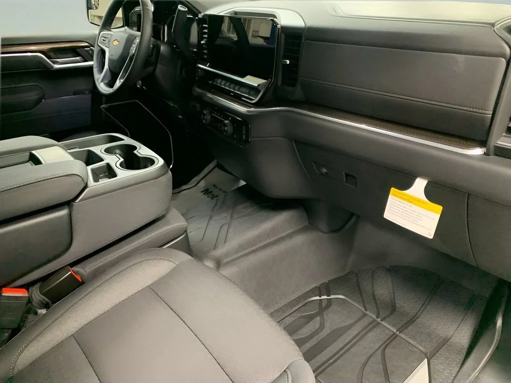 2026 Chevrolet Silverado 1500 LT - Photo 17