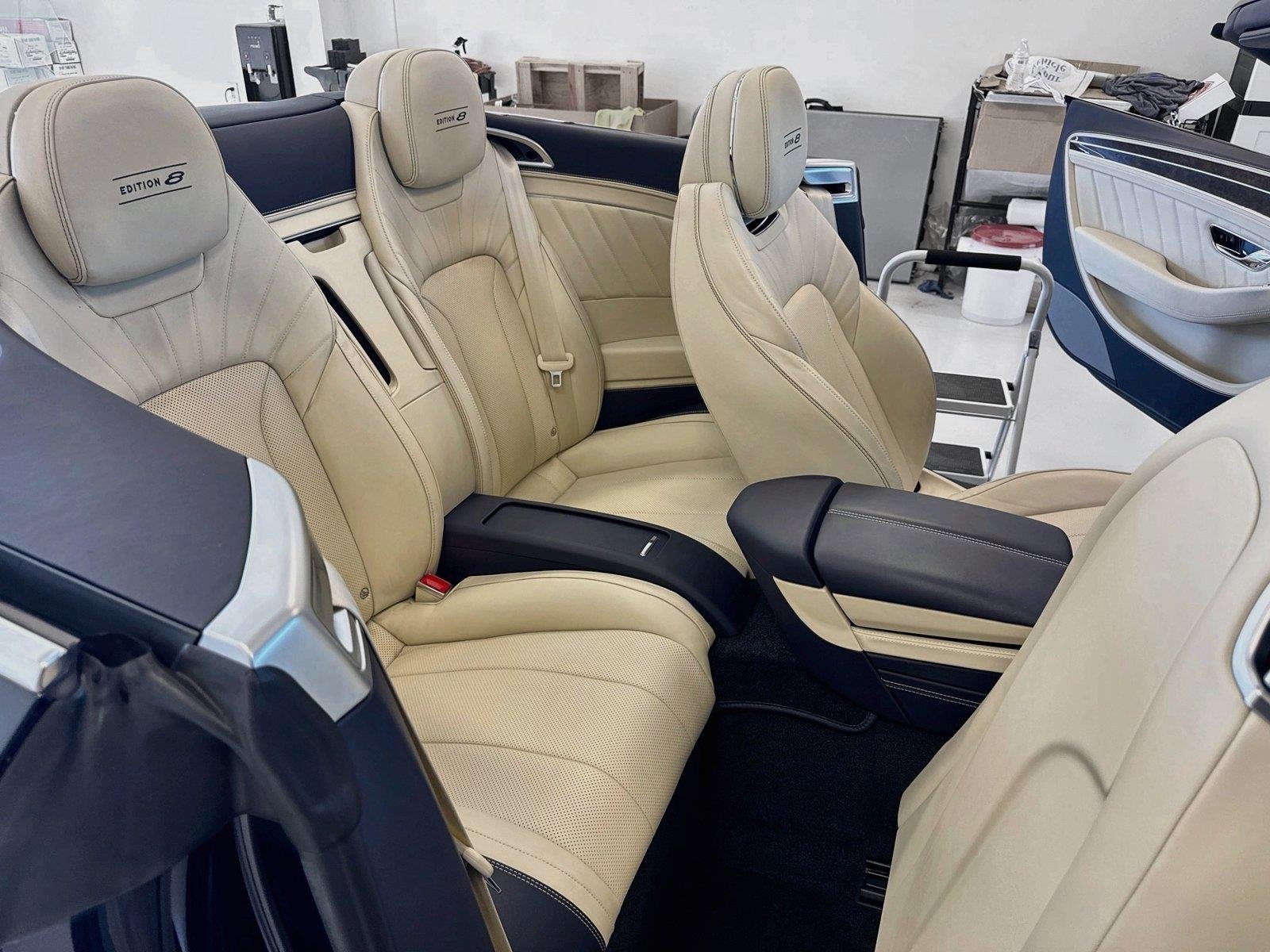 Used 2024 Dark Sapphire Metallic Bentley GT V8 image 27