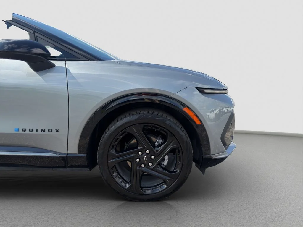 Used 2024 Gray Chevrolet RS image 23