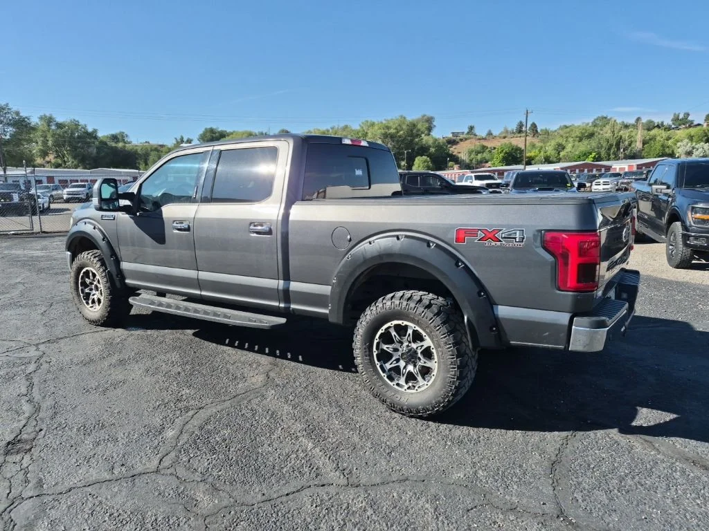 Used 2019 Magnetic Ford Lariat image 7