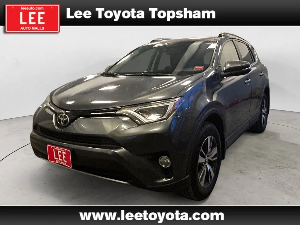 Used 2017 Magnetic Gray Metallic Toyota XLE image 1