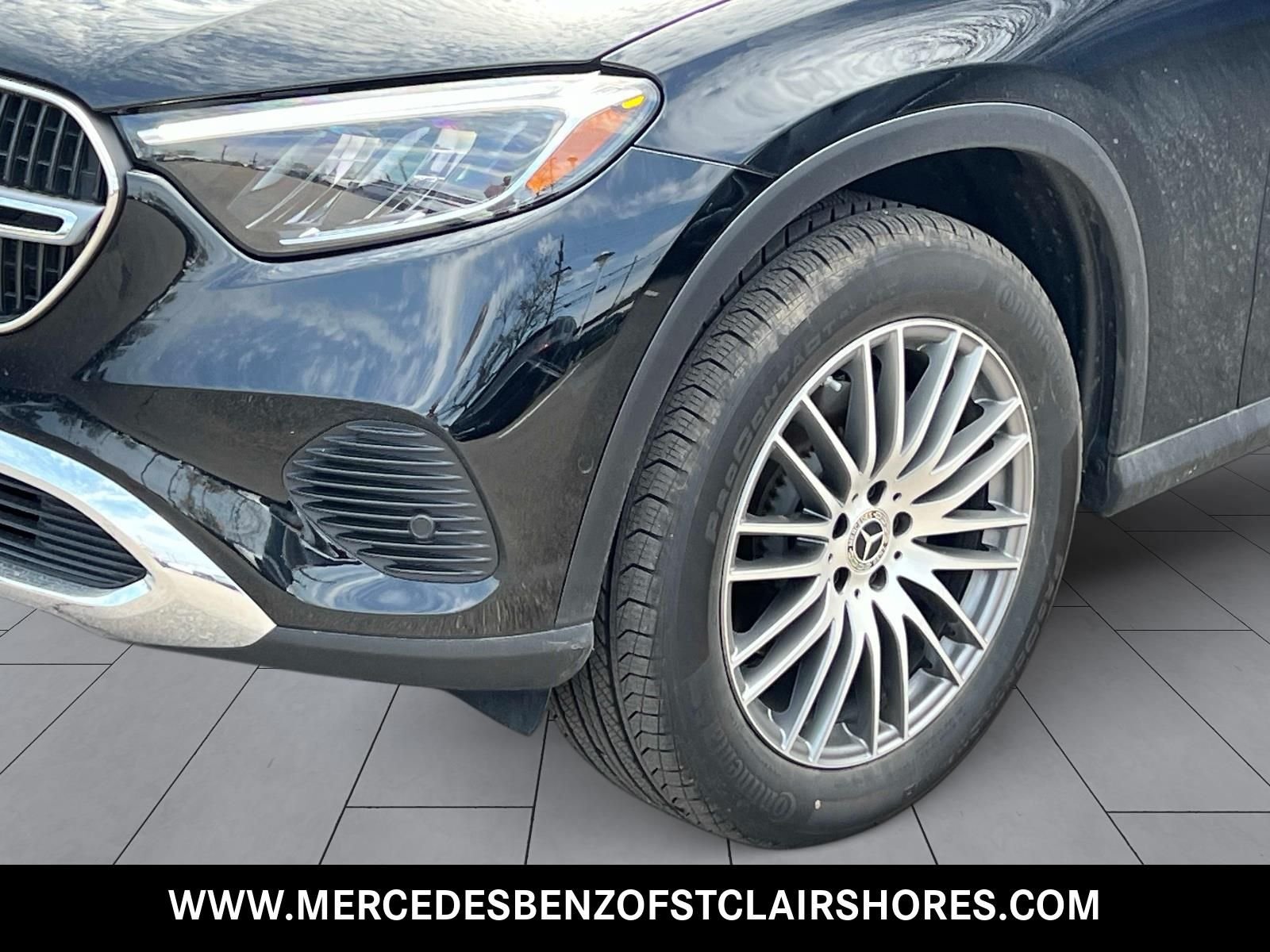 New 2026 Black Mercedes-Benz GLC 300 image 9