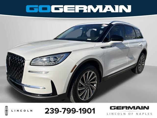 Used 2023 White Lincoln Reserve image 1
