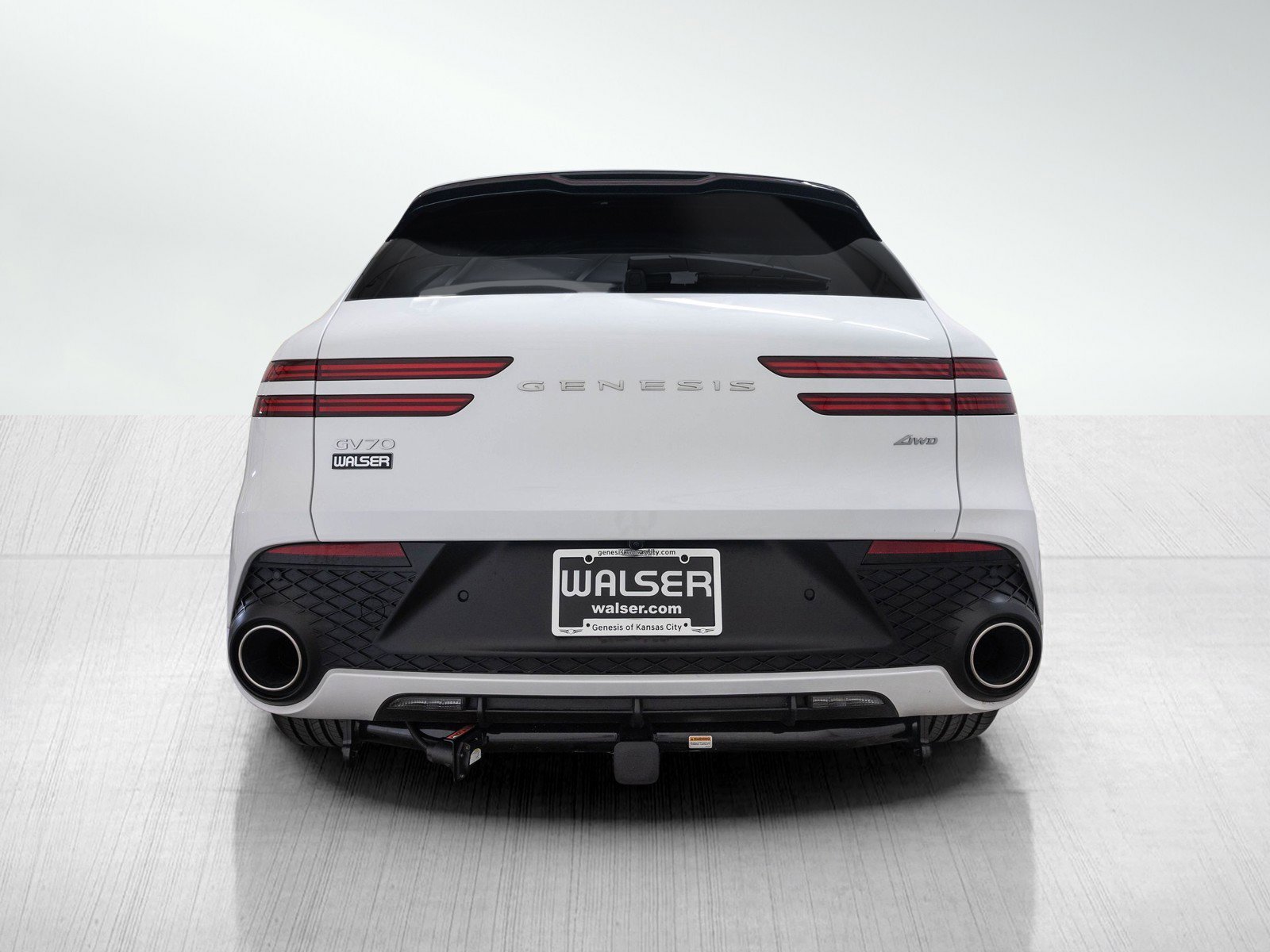Certified Used 2025 Uyuni White Genesis 2.5T Sport Prestige image 4
