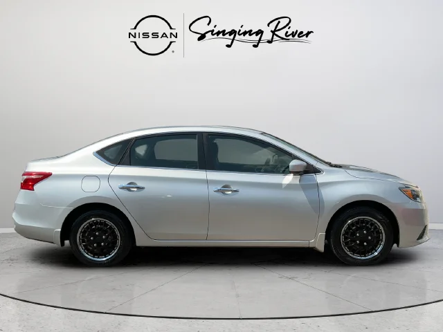 Used 2016 Silver Nissan SV image 8