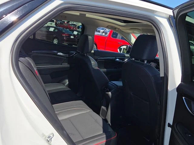 Used 2023 White Buick Essence image 14