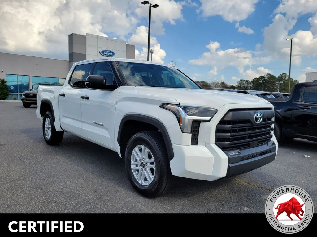 Used 2023 White Toyota SR5 image 9