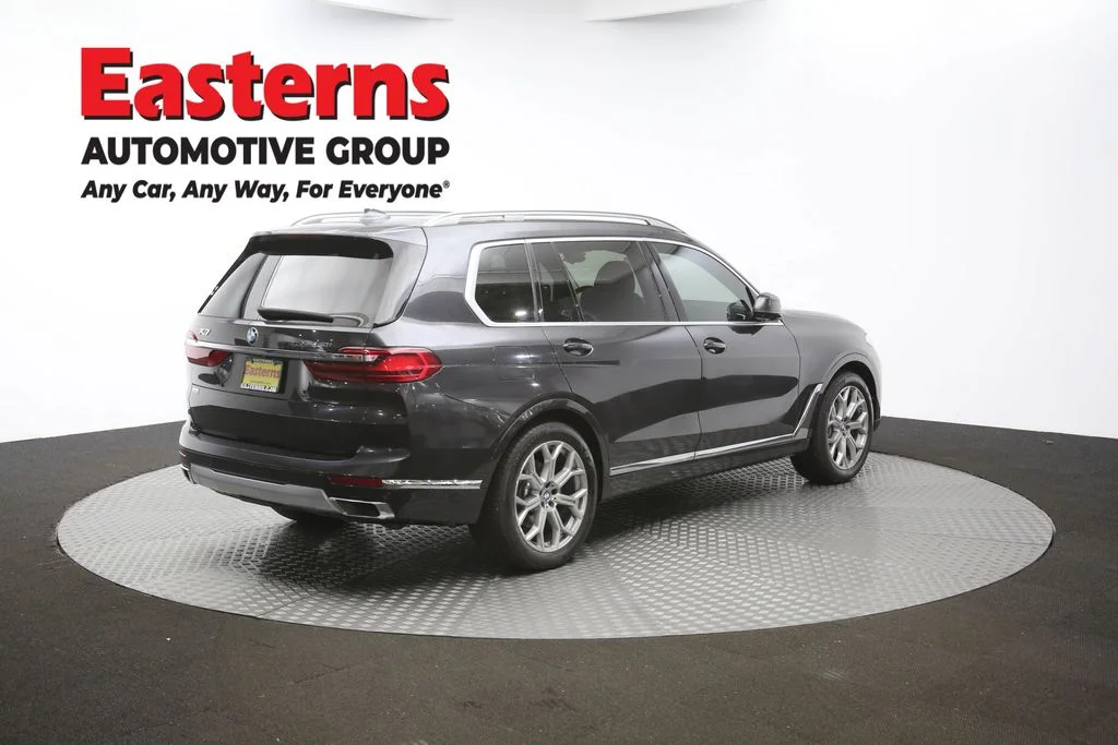 Used 2022 Gray BMW xDrive40i image 41