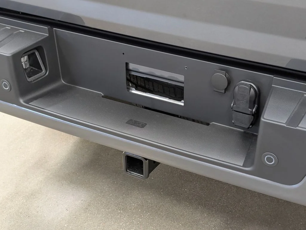 New 2026 Carbonized Gray Metallic Ford Lariat® image 27