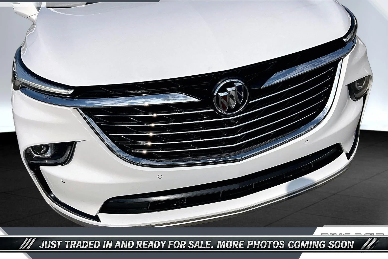 Used 2022 Summit White Buick Premium image 22