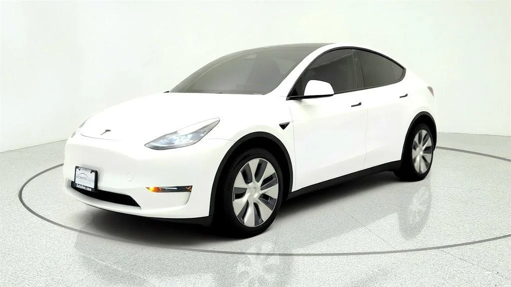 2024 Tesla Model Y Long Range Dual Motor All-Wheel Drive's photo