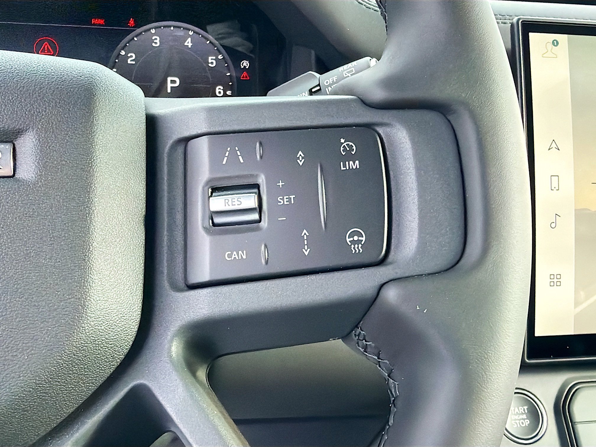 New 2026 Borasco Grey Land Rover X-Dynamic SE image 40