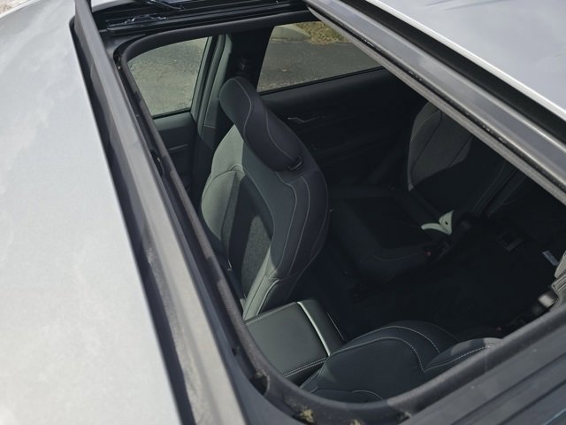 New 2026 Silver Zynith Exterior Paint Jeep Laredo image 6