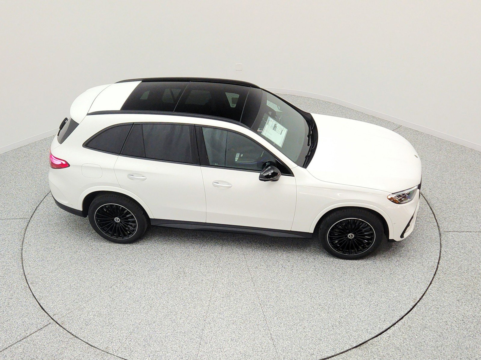 New 2026 Polar White Mercedes-Benz GLC 300 SUV image 48