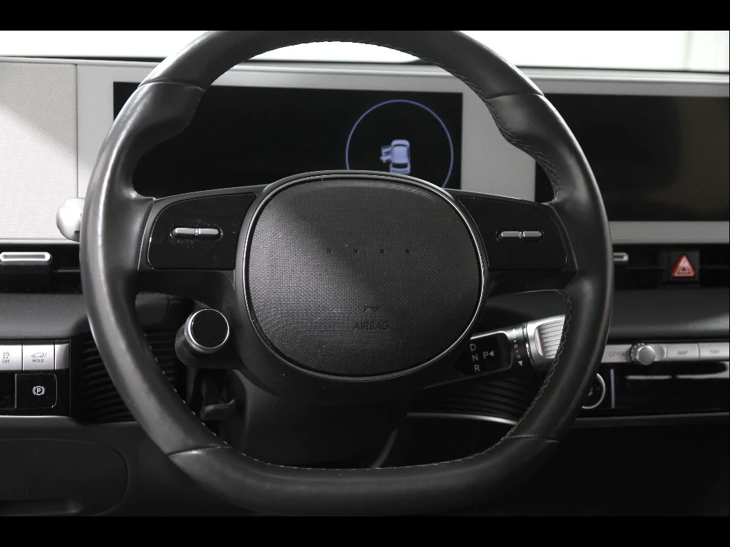 Certified Used 2024 Atlas White Hyundai SEL image 7