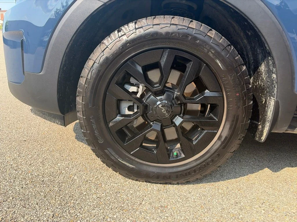 Used 2025 Black Kia SX-Prestige X-Pro image 27