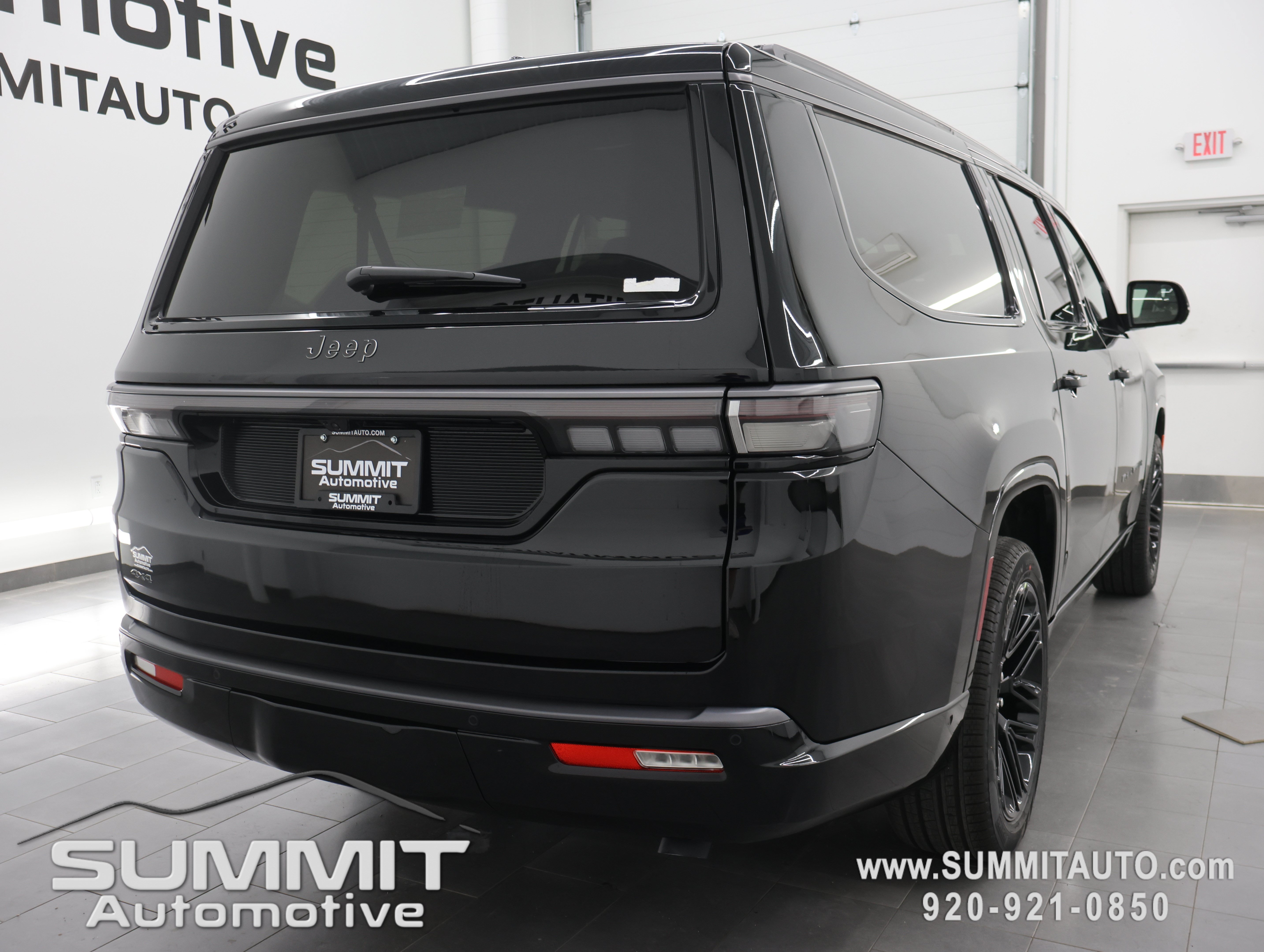 New 2026 Black Jeep Limited Reserve image 4