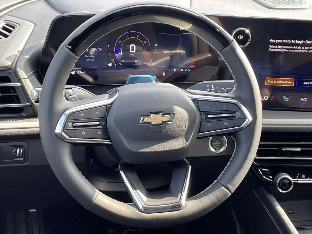 New 2026 Sterling Gray Metallic Chevrolet FWD LT image 17