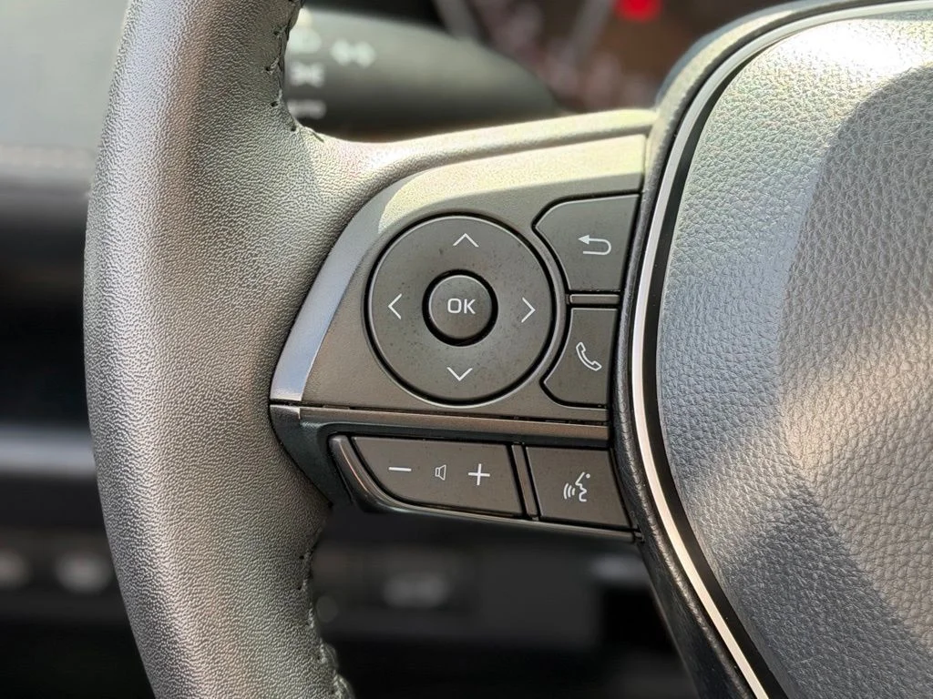 Used 2025 Gray Toyota XLE image 7