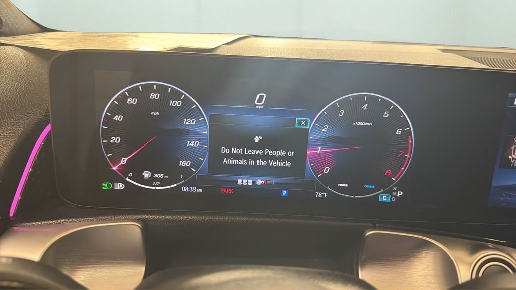 Used 2025 Black Mercedes-Benz GLB 250 image 13