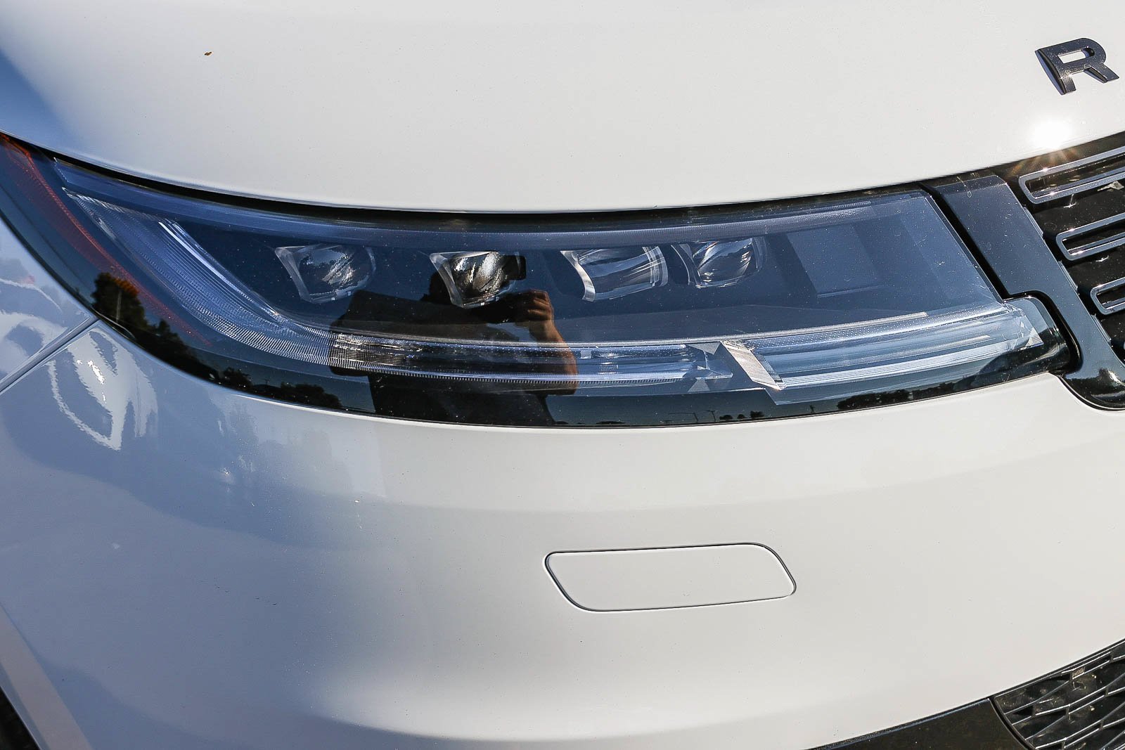 New 2026 Fuji White LAND ROVER Dynamic SE image 15