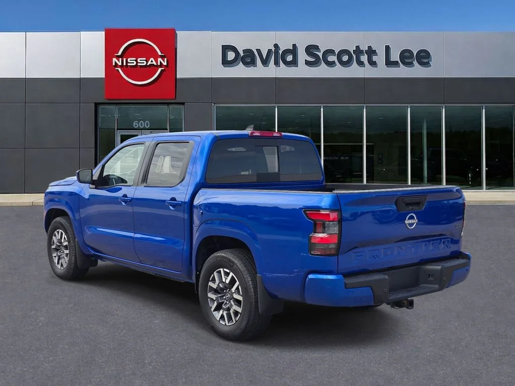 Used 2024 Blue Nissan SL image 11