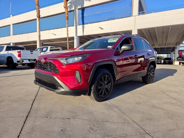 2019 Toyota RAV4 LE - Photo 2