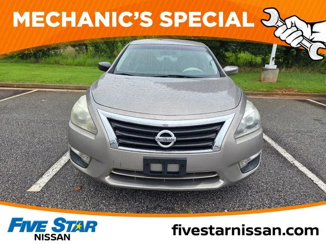 Used 2014 Beige Nissan 2.5 S image 2