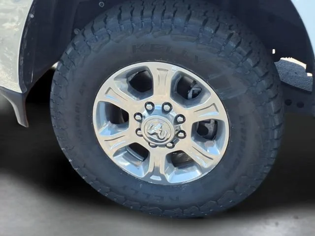 Used 2024  Ram Big Horn image 19