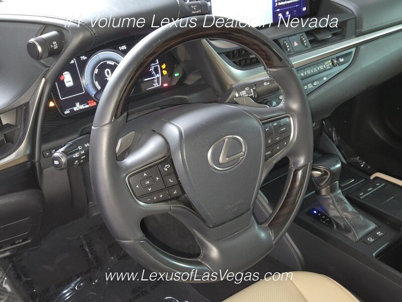 Used 2020 Gray Pearl Lexus 300h image 30
