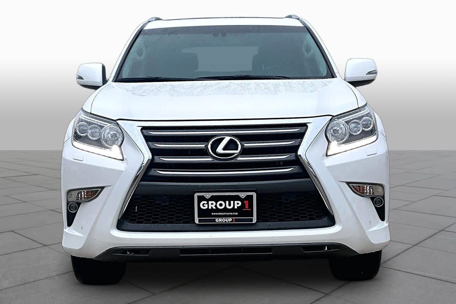 Used 2017 Starfire Pearl Lexus Premium image 4