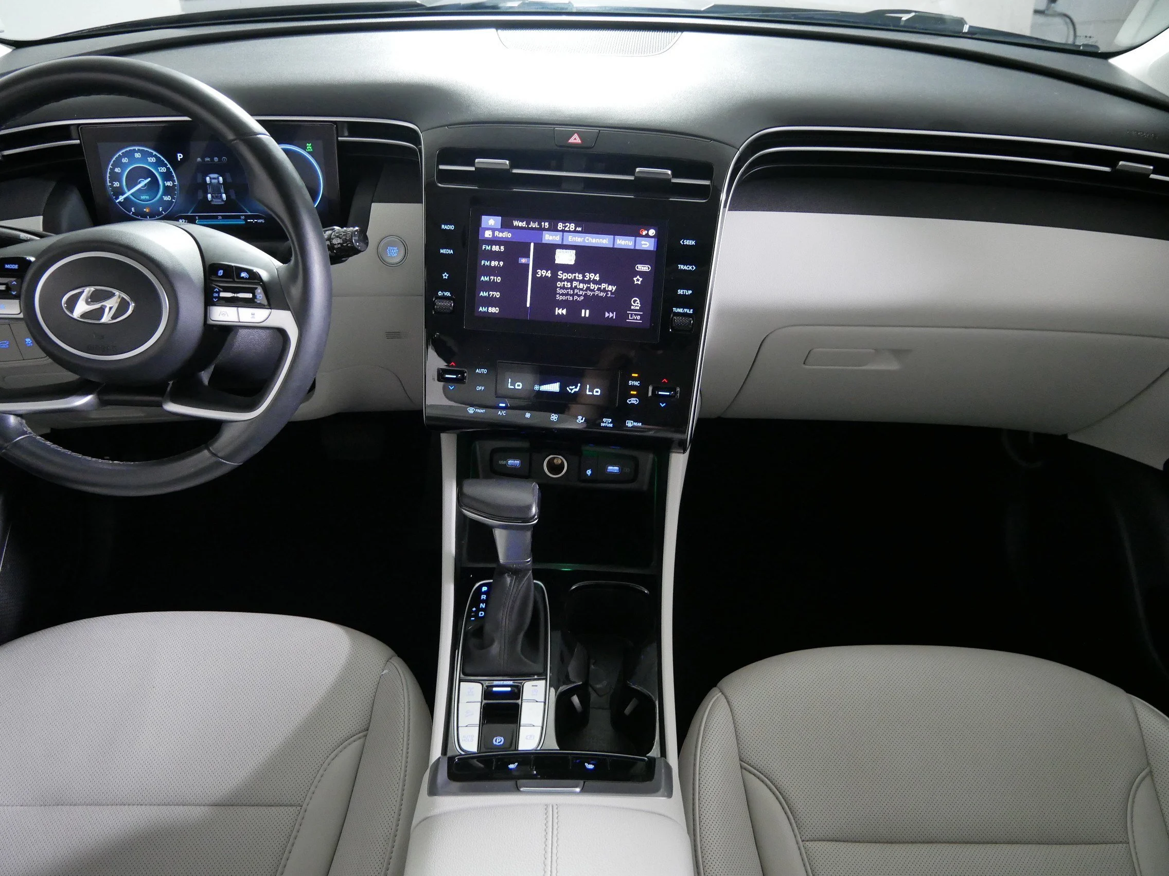 Used 2023 Phantom Black Hyundai SEL image 10