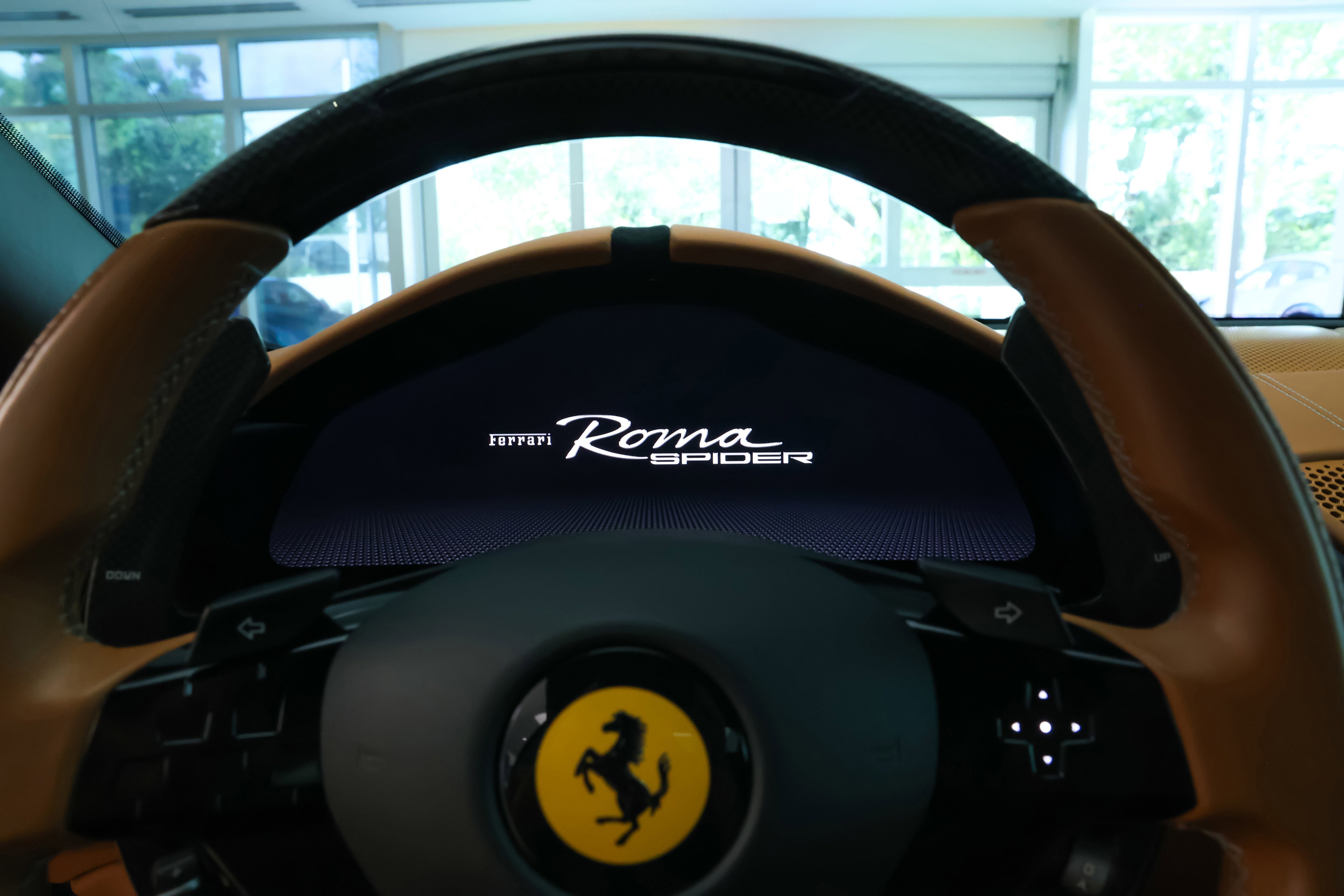Used 2025 Grigio Silverstone Ferrari  image 11