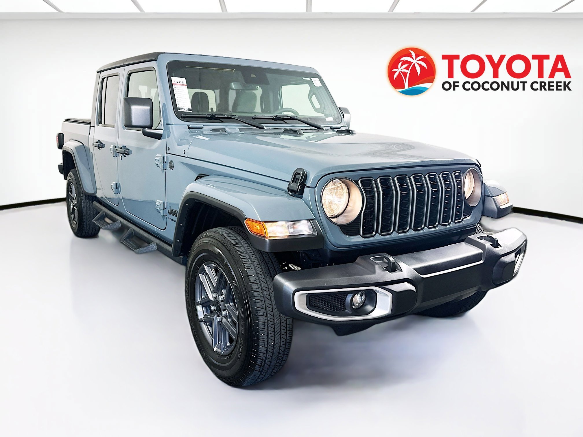 2025 Jeep Gladiator Sport S Auto's photo