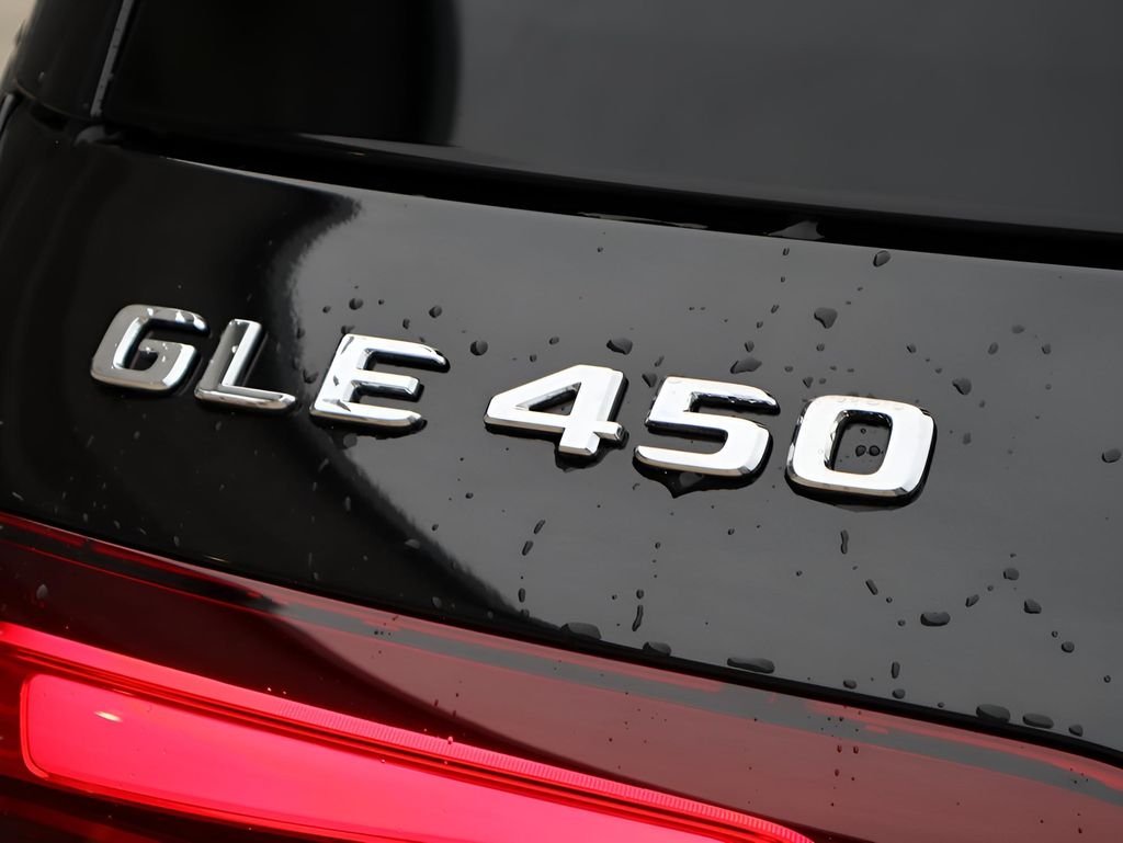 2025 Mercedes-Benz GLE GLE450 - Photo 8