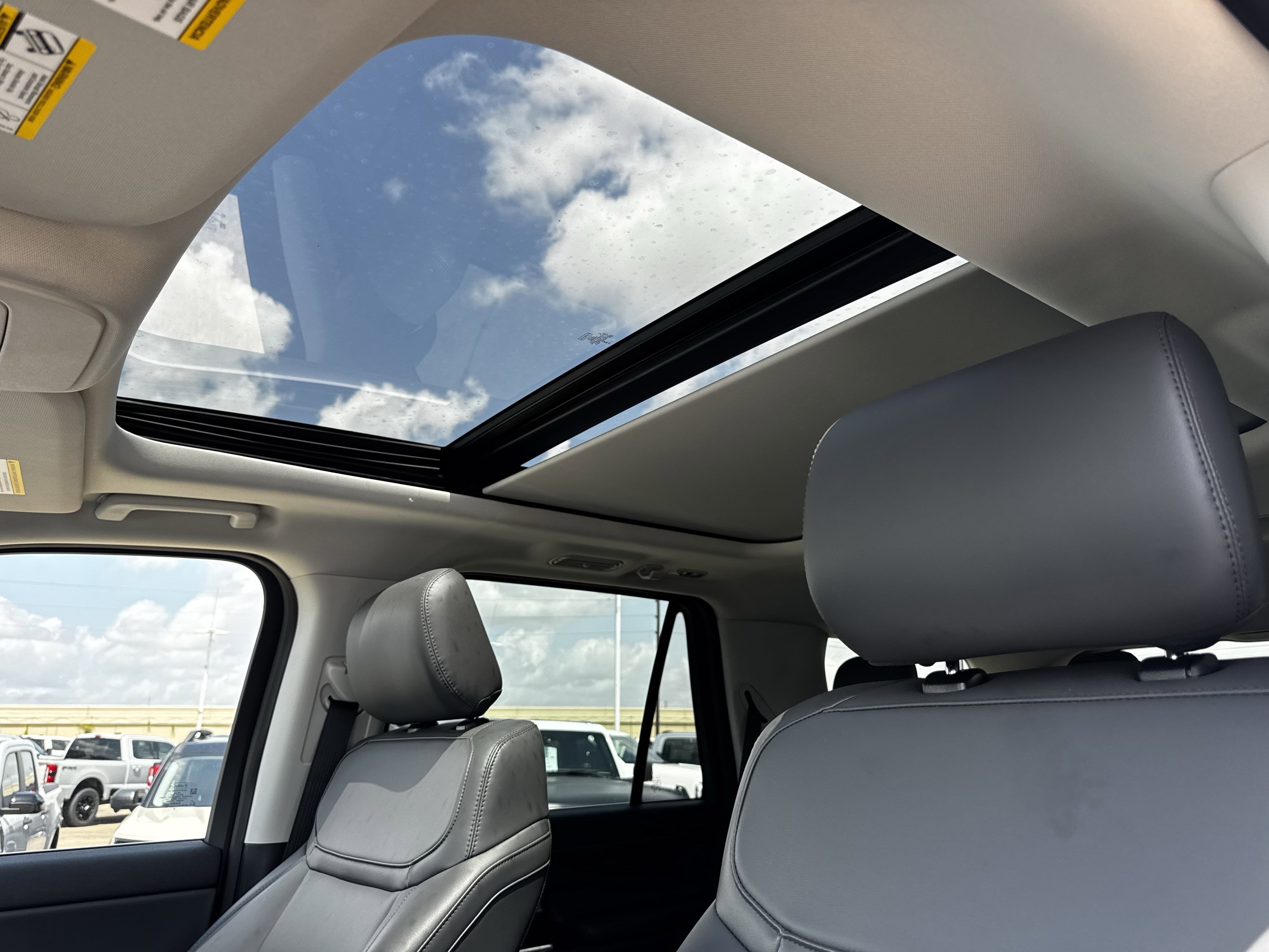 New 2026 Star White Metallic Tri-Coat Ford Active image 21
