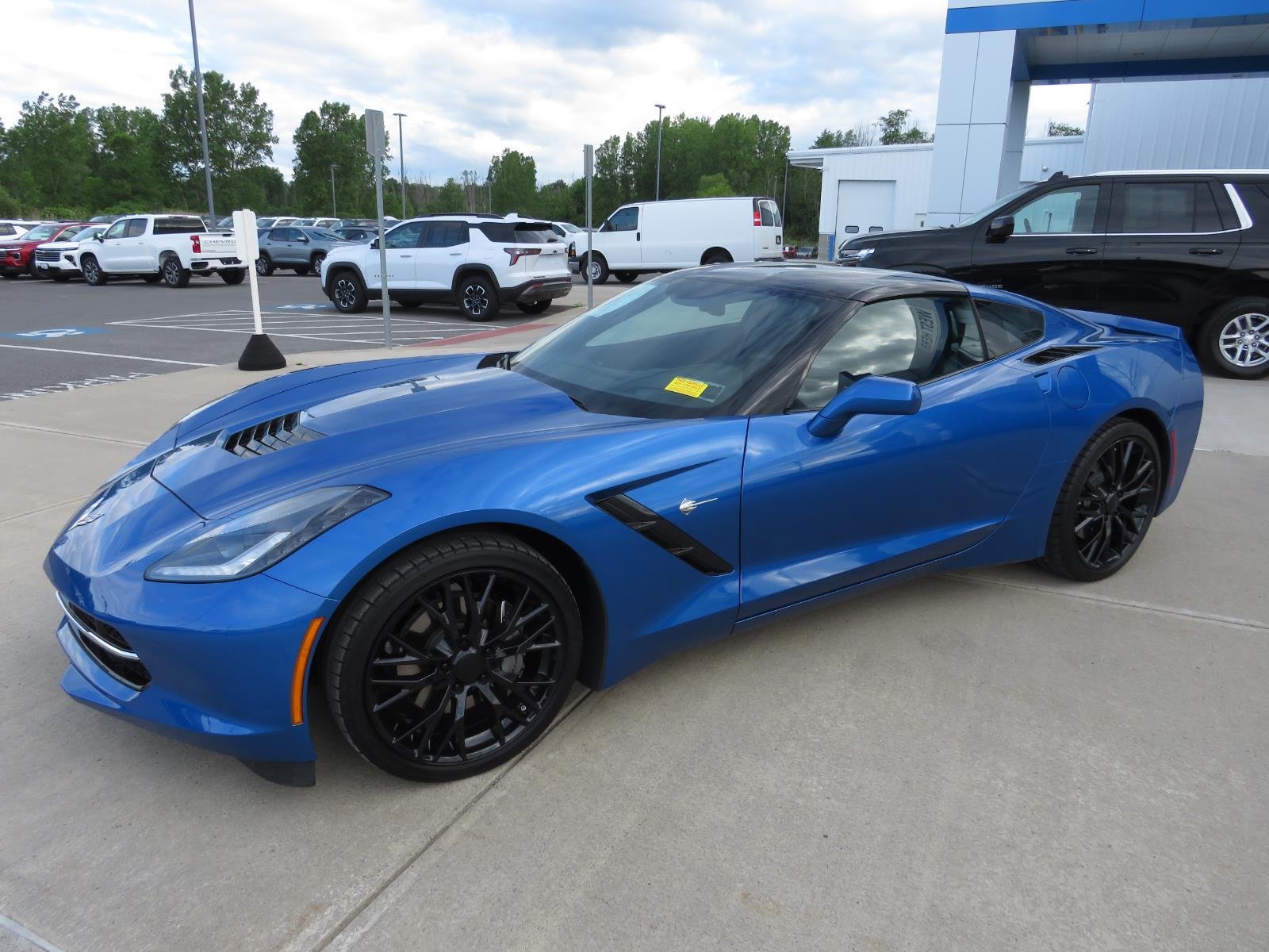 Used 2015  CHEVROLET  image 8