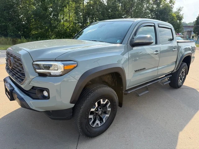 2022 Toyota Tacoma TRD Off-Road