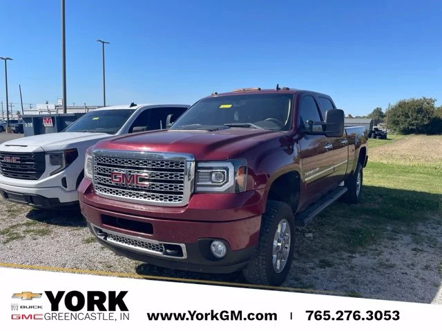 Used 2013 Red GMC Denali image 1