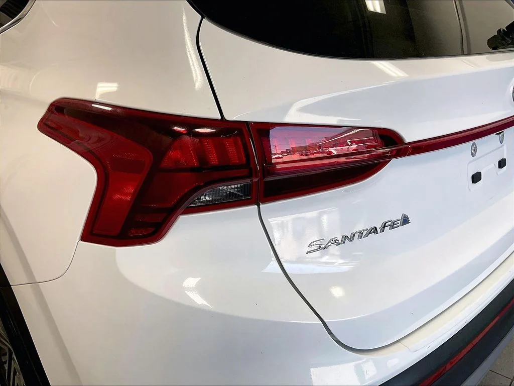 Used 2023 White Hyundai SEL image 33