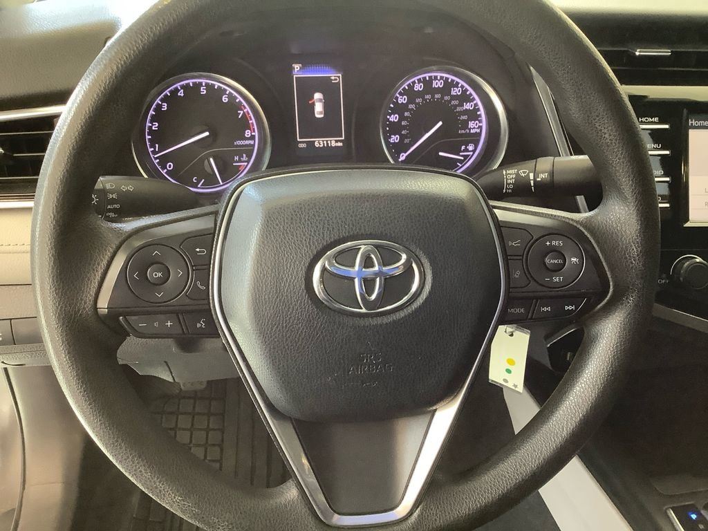 Used 2018 Gray Toyota LE image 9