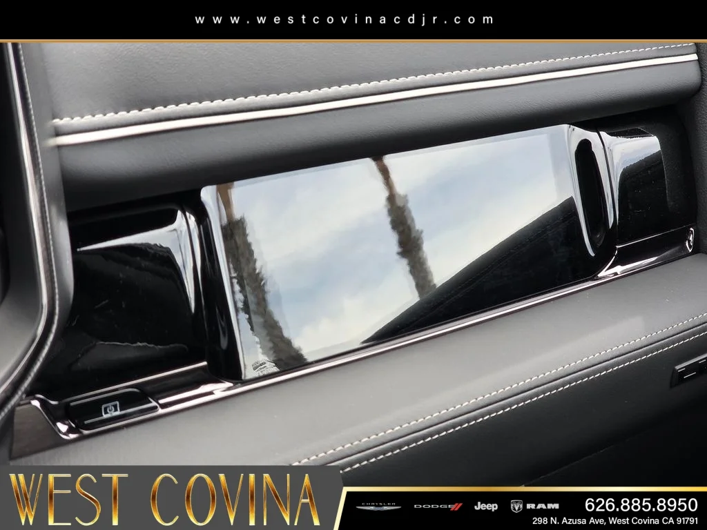 New 2026 Ivory White Tri-Coat Pearl-Coat Exterior Paint RAM Limited image 12