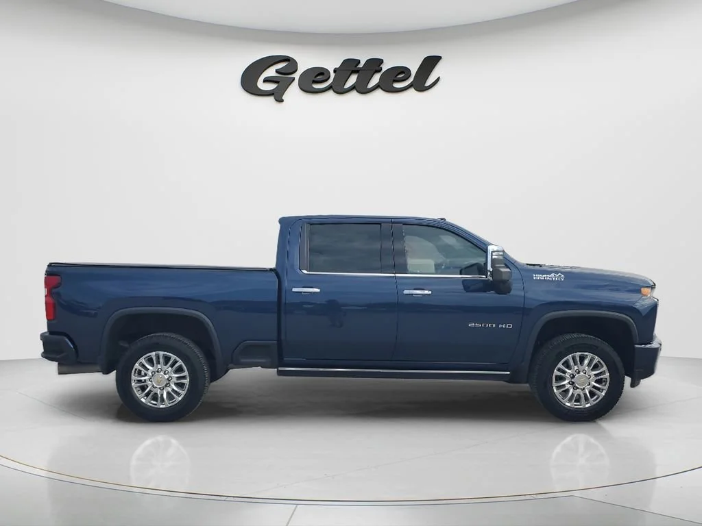 Used 2023 Northsky Blue Metallic Chevrolet High Country image 4