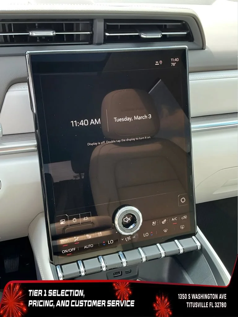New 2026 Glacier White Tricoat GMC Denali image 39