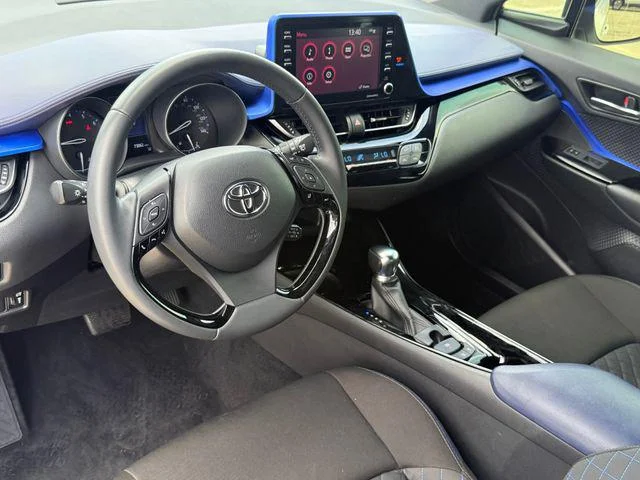 Certified Used 2021 BLIZZARD PEARL Toyota XLE image 8