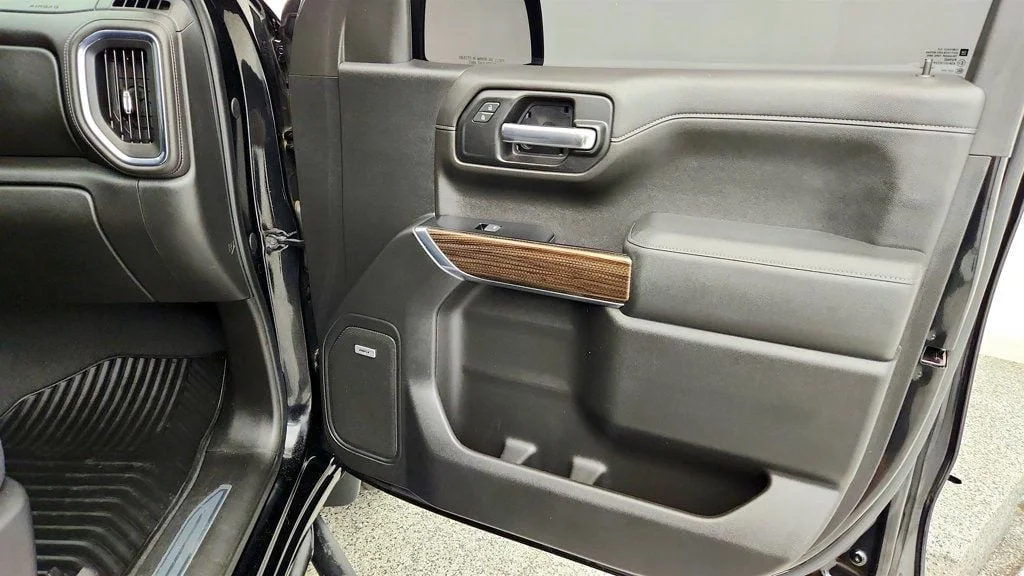 Used 2019 Black Chevrolet 4WD Double Cab 147