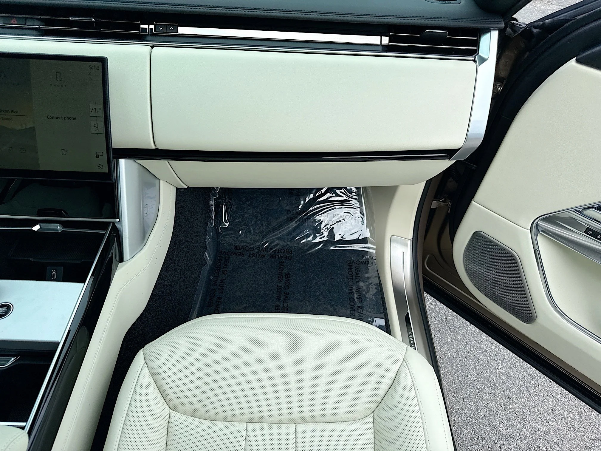 New 2026 Sunset Gold Land Rover Autobiography image 18